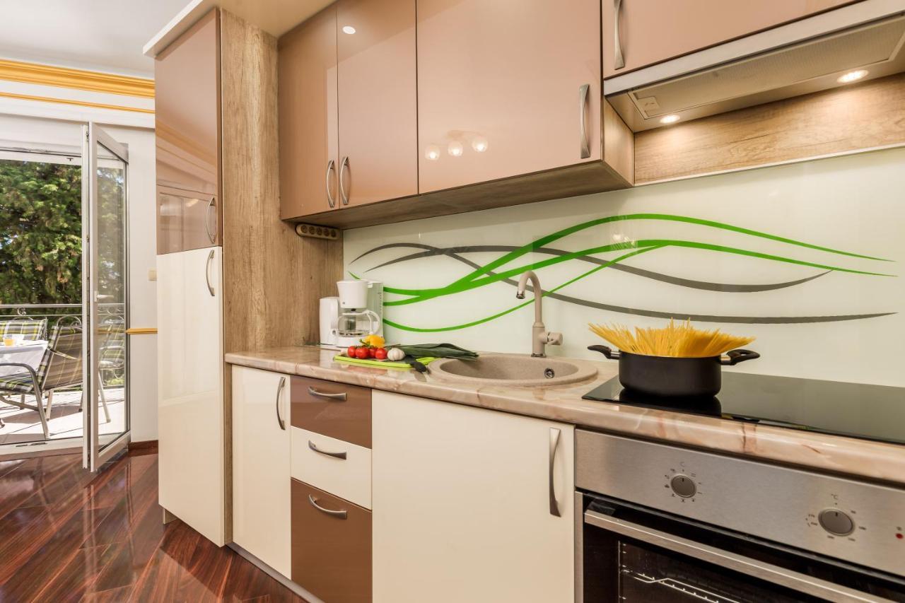 Apartment All For You - With A Swimming Pool Opatija Luaran gambar