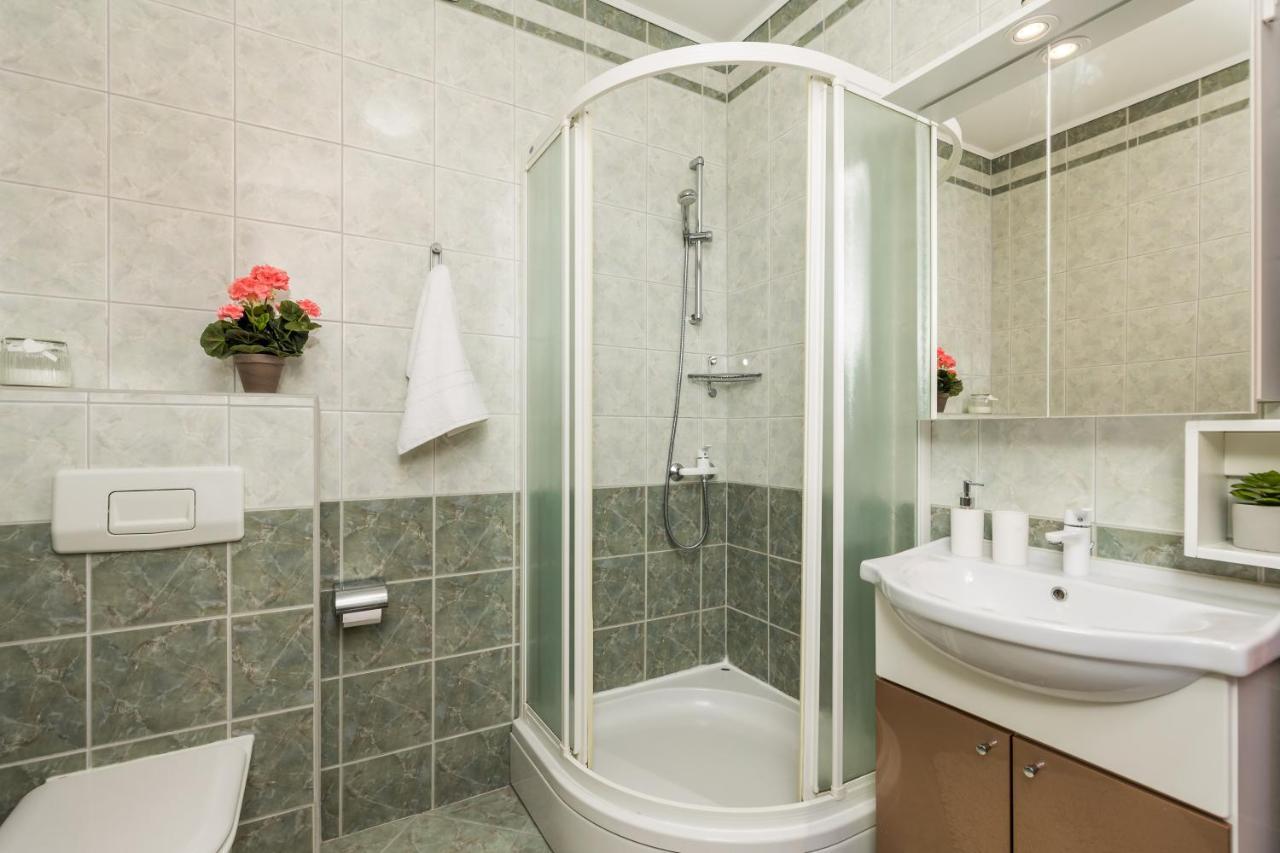 Apartment All For You - With A Swimming Pool Opatija Luaran gambar