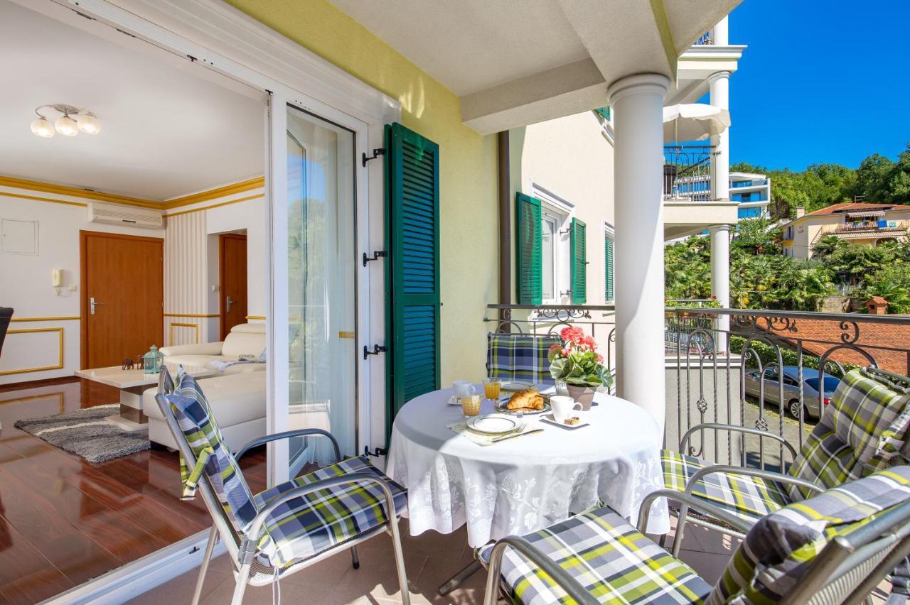 Apartment All For You - With A Swimming Pool Opatija Luaran gambar